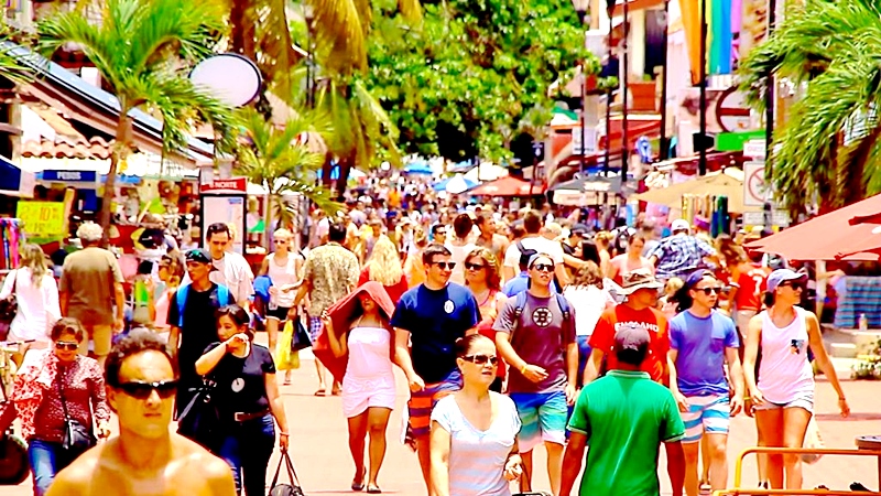 La 5ta Avenida en Playa El Carmen es ideal para pasear