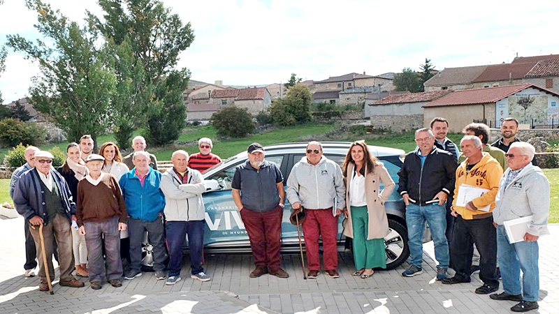 Campisábalos de España y Gerentes de Hyundai Motor España juntos en el proyecto