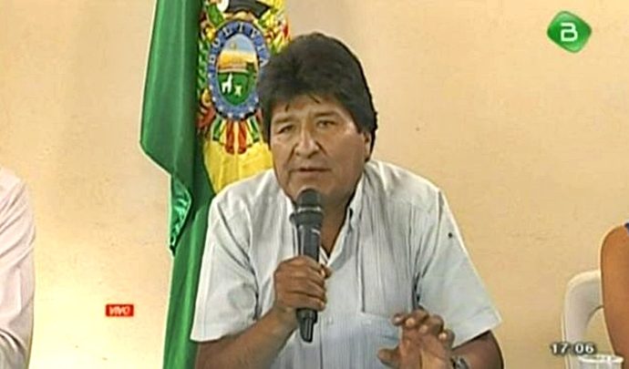 Supuesto fraude en Bolivia acarrea renuncia de Evo Morales
