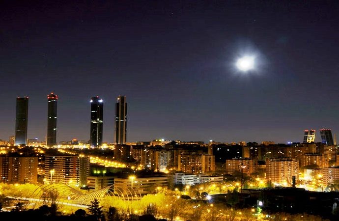 Una vista de Madrid por las noches