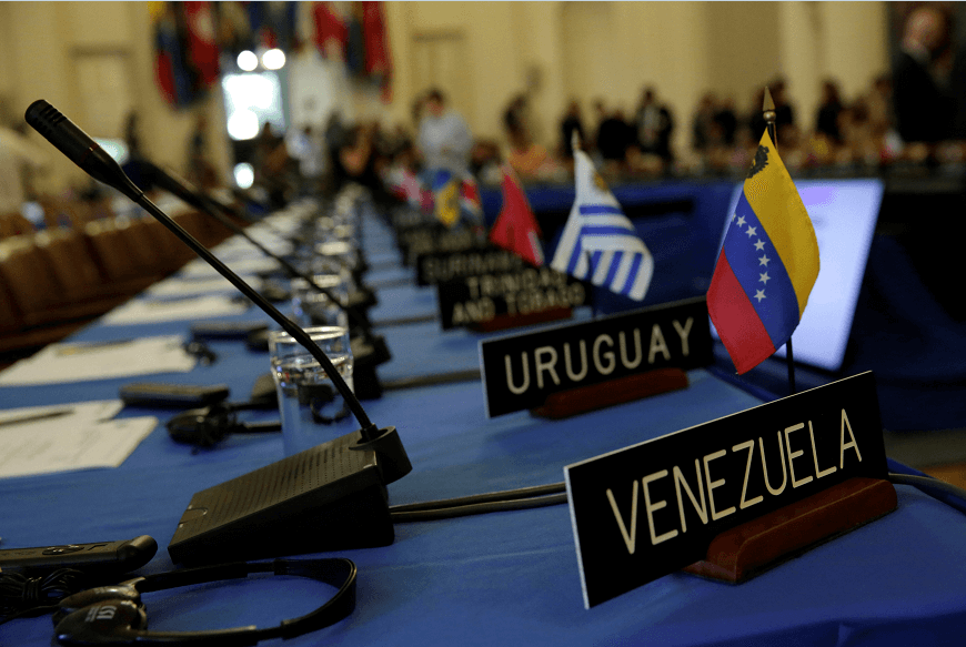 Suspendida la sesión sin acuerdos.