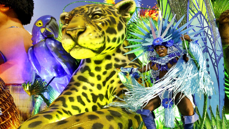 El desfile del Carnaval 2020 se hizo sin apoyo del gobierno
